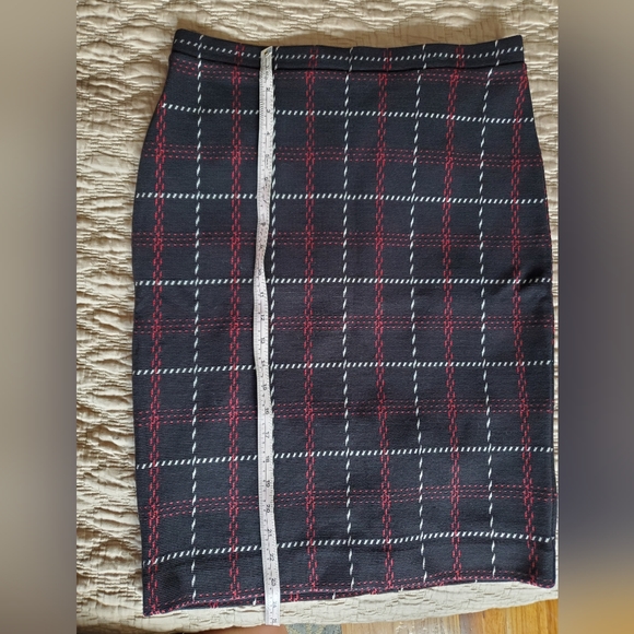 Ann Taylor Set short Sleeve Top and Skirt, black Plaid, Medium NWT - Picture 12 of 12